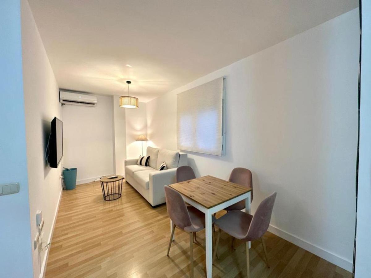 Santa Lucia 1 Bedroom Apartment Malaga Exterior photo